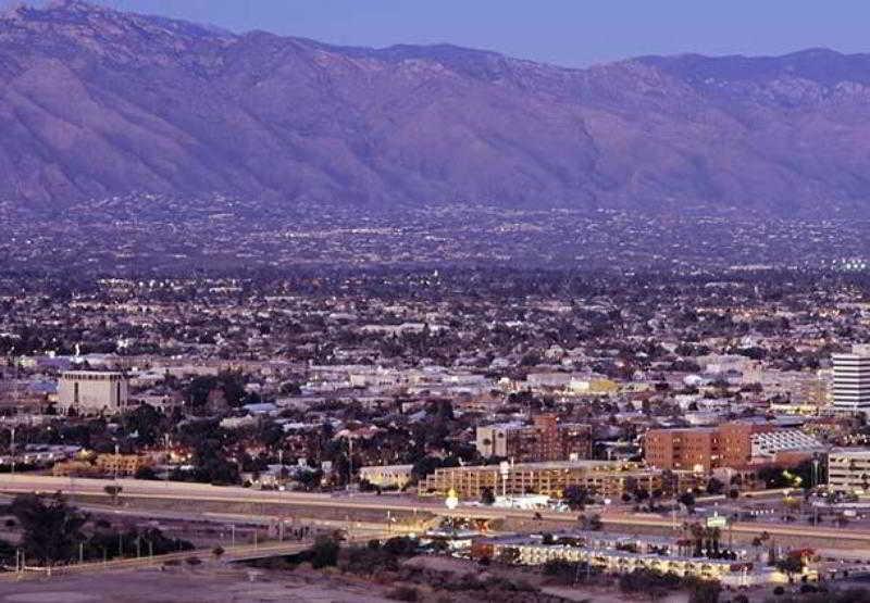 Courtyard By Marriott Tucson Williams Centre Hotell Exteriör bild